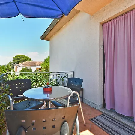 Mirela 1554 * Пула