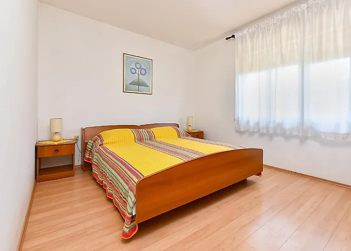 Mirela 1554 Apartman Pula