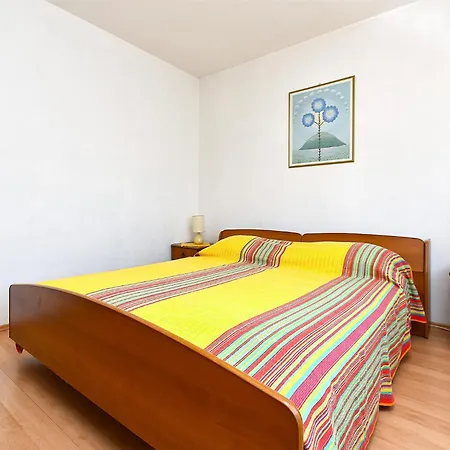 Mirela 1554 Apartmán