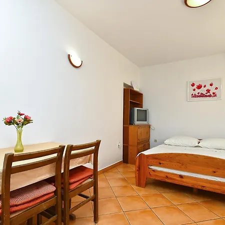 Mirela 1554 Apartmán Pula