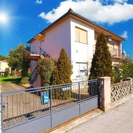 Mirela 1554 Apartamento Pula